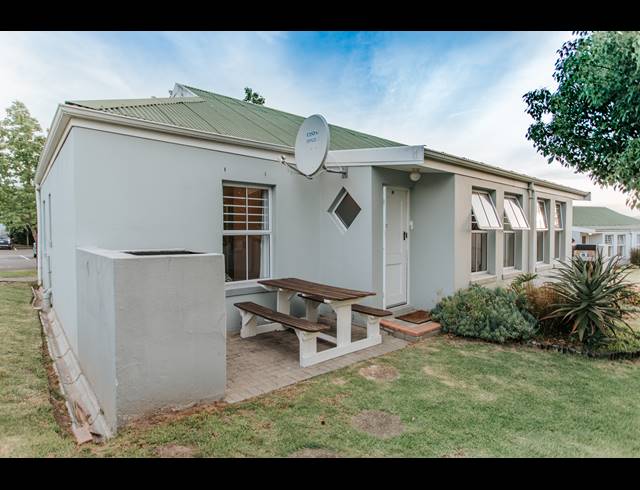 2 BEDROOM TOWNHOUSE SOLD IN GOEDEMOED